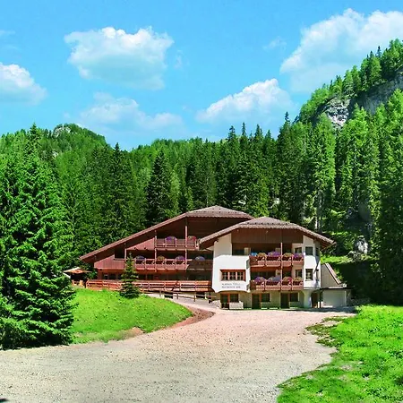 Maria Hotel 3*